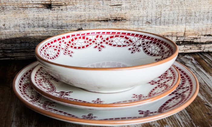 Marsala-Color-2015-Tableware_dishesOnly
