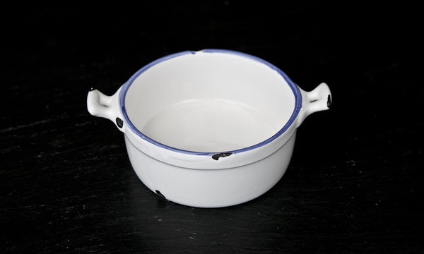 shabby-chic ceramic enamel mini casserole